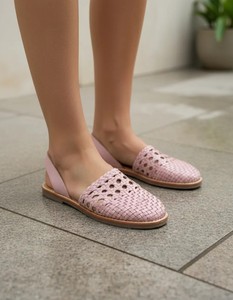 Sandalias Planas Tejidas Rosas para Mujer con Recortes, Punta Redonda, Parte Superior de Cuero, Transpirables, Diseño Sólido, Tendencia de Moda, Calzado Casual - Product Image 3
