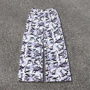 Wholesale Custom Cotton Camouflage Baggy Stacked Pants Men Premium French Terry Sweatpants - Product Image 2