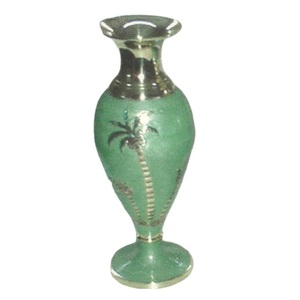Vase à fleurs en laiton de haute qualité avec gravure vert et or fini pour la décoration de la maison Vase à fleurs de décoration de Table - Product Image 2