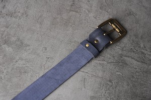 เข็มขัดหนังแฟชั่นสำหรับผู้ชายออฟฟิศและชุดลำลองเข็มขัดหนังลายไม้เย็บแบบพรีเมี่ยมในราคาที่เหมาะสม - Product Image 3