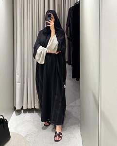 Abaya de luxe faite à la main en soie noir blanc vêtements islamiques de style pour adultes conçue sur mesure la Turquie traditionnelle musulmane - Product Image 4
