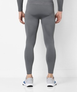 Ensemble de compression léger pour hommes à manches longues Performance Fit et collants construits pour les routines de fitness et l'ensemble de compression sportive - Product Image 6