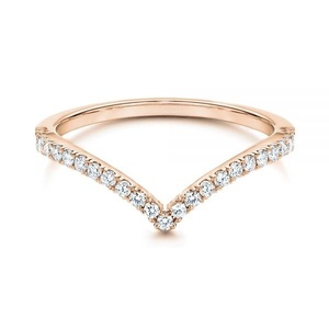 VVS Moissanite Half Eternity Wedding Band 14K Oro amarillo Hecho a mano GRA Certificado en forma de V VVS Moissanite Half Eternity Ring - Product Image 5