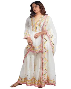 Di alta qualità di design fantasia indiano pesante finto Georgette Salwar Kameez con sequenza lavoro di ricamo produttore da Surat