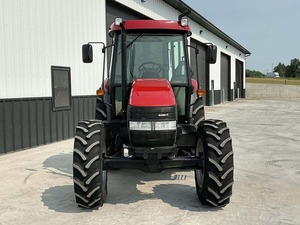 Tracteur d'occasion Case IH Puma 150, moteur robuste, équipement agricole durable, prêt pour le travail sur le terrain, pour usage agricole. - Product Image 5