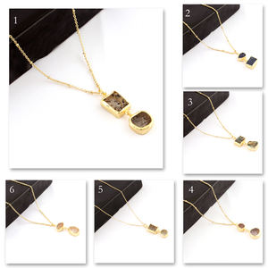 Collier délicat en quartz naturel à pois, plaqué or, pendentif, ravissant câble, chaîne, pendentif en pierres précieuses, cadeau - Product Image 3