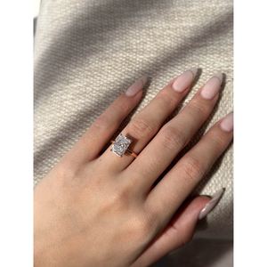 Anillo de Diamante Cultivado en Laboratorio con Corte Radiante de 3.51 Quilates, Oro Rosa de 14K, Halo Oculto, Solitario, Certificado IGI E/VVS2 - Product Image 6