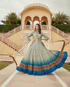 Último diseñador Pure Jacquard Bandhani Patola Impreso Anarkali Vestido por Fab Zone - Product Image 3