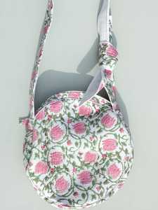 Elegante Estuche Cosmético Bohemio de Algodón Estampado a Mano para Dispositivos con Función de Maquillaje - Product Image 2