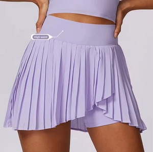 Jupe de tennis athlétique plissée taille haute personnalisée pour femmes, course à pied, entraînement, nom de l'équipe OEM, 95% polyester, 5% élasthanne, 160g - Product Image 1
