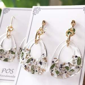 Boucles d'oreilles en laiton fleur d'oranger et fleur de sureau Art déco Design bijoux de mariage cadeaux pour femmes - Product Image 1