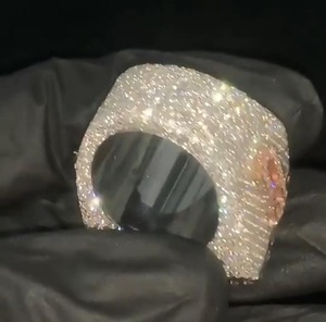 Anillo de Moissanita Personalizable para Hombre, Oro Rosa, Estilo Campeonato, Engaste de Puntas, Forma de Corazón, Estilo Religioso, Certificado IGI, para Fiesta - Product Image 3