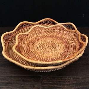 BANDEJA DE RATÁN NATURAL marrón hecha de ratán de sauce natural hecha a mano redonda rectangular cuadrada BANDEJAS DE SERVICIO DE RATÁN - Product Image 4
