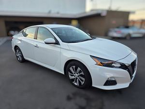 Nissan Altima 2.5 S-R FWD 2022 - Product Image 2