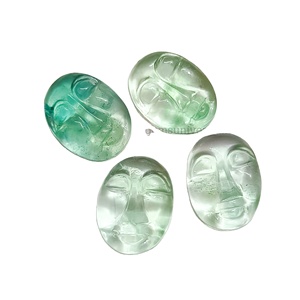 Pierre précieuse sculptée en visage de fluorite naturelle pour la fabrication de bijoux, gravure de pierres précieuses en vrac, cabochon sculpté en visage, 18x14mm - Product Image 1