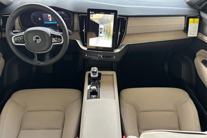 (EF) 2026 XC90 Híbrido Enchufable T8 Plus de 7 Plazas - Product Image 3