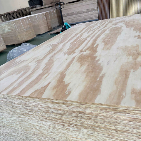 AA Grade High-Strength Pine Plywood Vietnam Factory Anti-Slip Rubber Core Eco-Friendly E0 Formaldehyde Emission 9-12-15-18mm