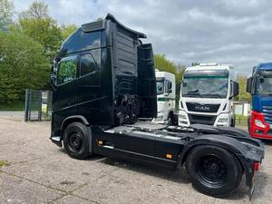 Nuovo Volvo FH 460 4x2 Euro6 con Trasmissione Automatica, Motore Diesel 451-500 CV, Capacità di Carico 21-30T, Sedile con Sospensione Pneumatica - Product Image 4