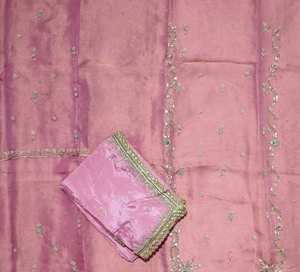 Trajes de mujer sin costuras Premium de diseñador moderno, moda india bordada a mano, estilo tradicional para fiestas, Organza - Product Image 3