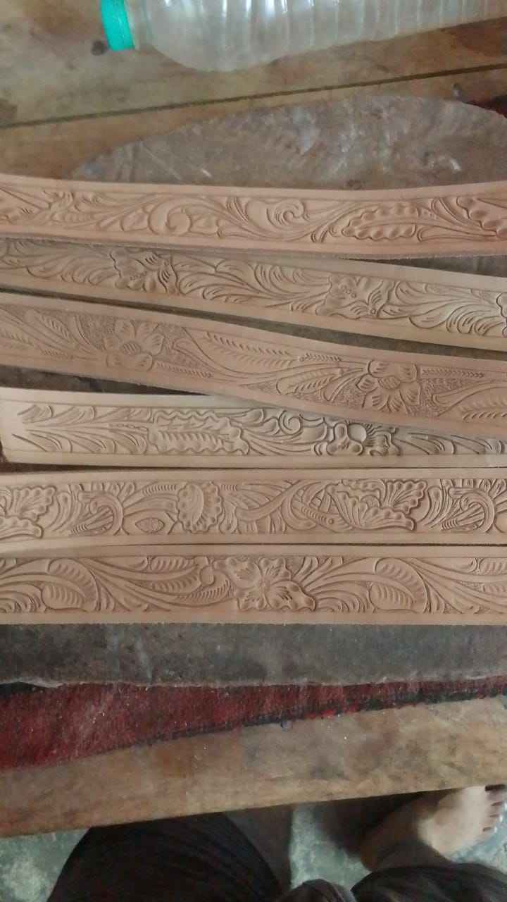 สีน้ำตาล