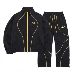 Ensemble de survêtement vintage streetwear pour homme : veste de sport imperméable et pantalon de jogging ample, coupe-vent en nylon personnalisable - Product Image 2