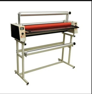 MEJOR PRECIO AL POR MAYOR Y ENTREGA RÁPIDA Laminadora Pro-Lam 244WF de 44 pulgadas de ancho para montaje en rollo con soporte - Product Image 1