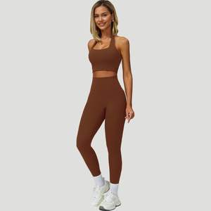 Conjunto Deportivo de 2 Piezas para Mujer Talla Grande: Leggings de Yoga de Cintura Media y Sujetador Deportivo - Ropa Deportiva Transpirable que Absorbe la Humedad - Product Image 6