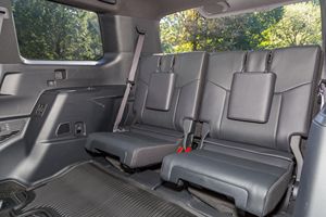 รถ Lexus GX 550 Luxury+ ปี 2024 มือสอง พวงมาลัยซ้าย/ขวา - Product Image 2