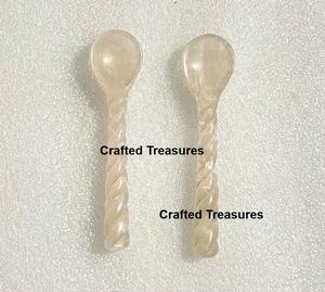 ช้อนชาเรซิ่นคุณภาพพรีเมียม ดีไซน์เรียบหรู ช้อนเสิร์ฟเรซิ่น ด้ามจับบิดเกลียว ช้อนขนาดเล็ก สำหรับเครื่องใช้บนโต๊ะอาหารและเครื่องครัว - Product Image 2