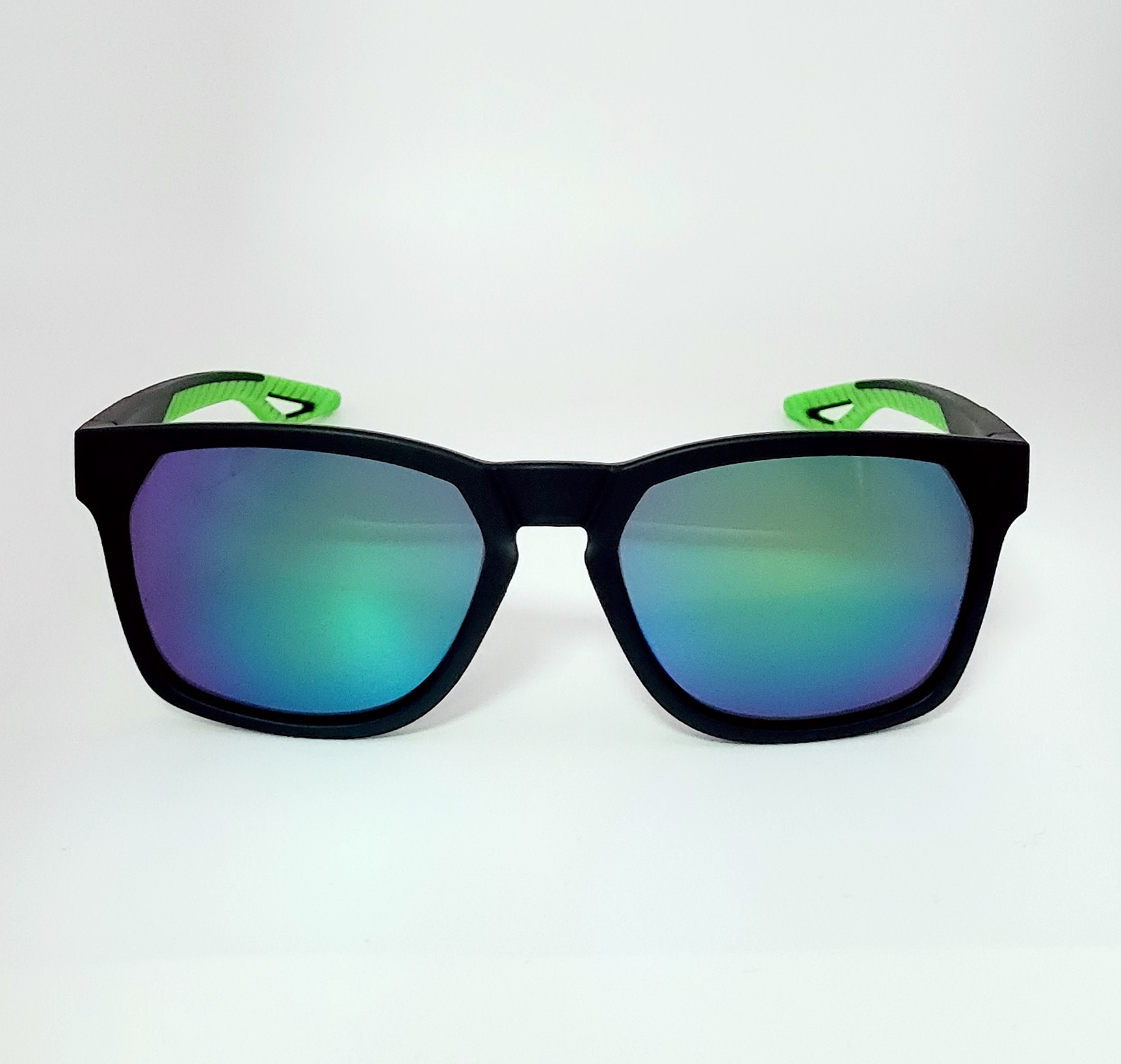 C1: Green Mirror