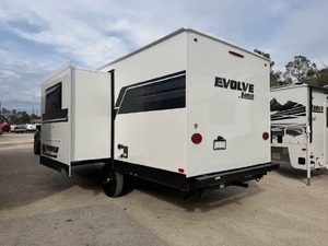 NUEVO MODELO L-A-N-C-E 1965 RV E-V-O-L-V-E 2026 de Alto Rendimiento Disponible para la Venta - Product Image 4