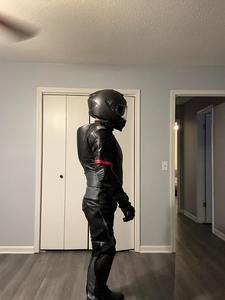 Moto Nouveau Noir Deux Pièces En Cuir Hiver Respirant Piste Racing Costume CE Approuvé Protection Conception Personnalisée Vente (Raisonnable - Product Image 4