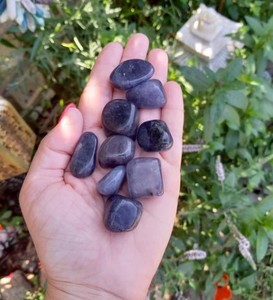 Vente en gros de belles pierres naturelles polies en lolite de haute qualité cristaux de pierres précieuses de guérison en vrac - Product Image 4