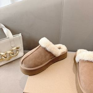 Bottes de neige de créateur haut de gamme, épaisses et chaudes avec semelles en coton, tendance et douces avec empeignes en peau de mouton - Product Image 5