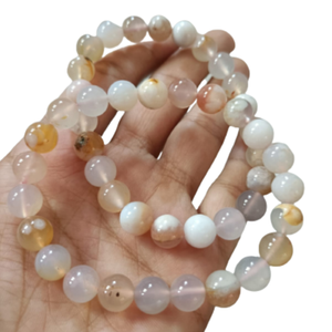 กำไลข้อมือแกะสลักลายดอกไม้จากหินอาเกตธรรมชาติ คุณภาพสูง ขนาด 8 มม. ยี่ห้อ Rais Agate ใช้สำหรับบำบัดพลังงานได้ - Product Image 1