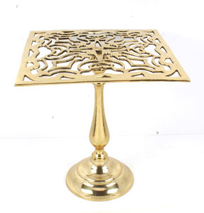 Elegante Mesa de Aluminio Fundido para Exteriores, para Decoración de Patio y Jardín, con Estructura Estable y Estilo Atemporal - Product Image 3