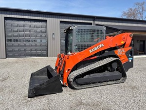 รถตักตีนตะขาบ SVL95-2มือสองของใหม่สภาพดี - Product Image 2