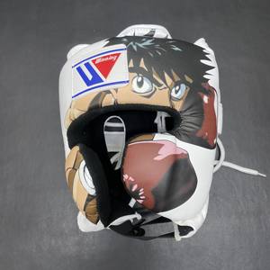 Protège-tête de boxe personnalisable en cuir de haute qualité avec impression numérique, rembourrage épais à 4 couches, poignées respirantes et lacées pour l'entraînement - Product Image 2