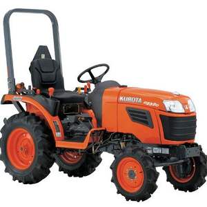Tractor Kubota B2320 4x4 de 23Hp de alta calidad, envío muy económico desde AUSTRIA - Product Image 1