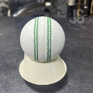ลูกบอลคริกเก็ตสีขาวสำหรับเล่นกีฬา - Product Image 6