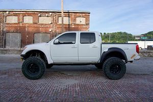 Offre exceptionnelle : Nissan Frontier PRO-4X Crew Cab d'occasion - PRÊT À EXPÉDIER - Product Image 4