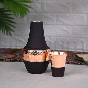 Bouteille en cuivre faite à la main avec un matériau en cuivre pur, un design élégant et étanche améliore la digestion - Product Image 4