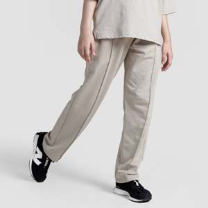 Pantalones Cómodos Beige 002 con Característica Transpirable, Tipo Cintura Media - Product Image 5