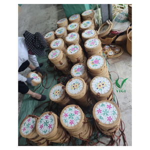 Unique Seagrass <b>Bag</b> With Mother Of Pearl Decoration <b>For</b> Luxury Style - Product Image 5