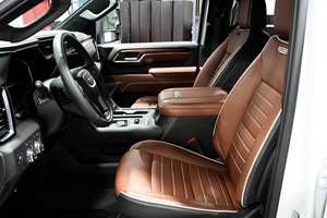 GMC Sierra 3500HD Denali Ultimate Crew Cab 4x4 d'occasion 2024 - Product Image 6