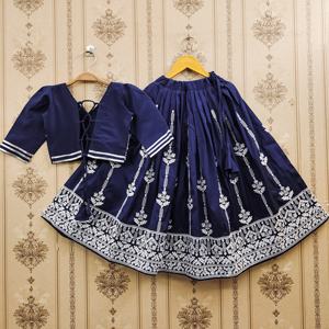 Ensemble Lehenga Choli pour enfants Shoryam Fashion, bleu marine brodé, longueur au sol |   Vêtements ethniques pour filles en gros pour Diwali et mariage - Product Image 2
