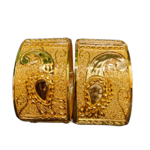 Fashionable Designed <b>Bangles</b> <b>Set</b> with 22K <b>Gold</b> Plated Modern Style <b>Bangles</b> <b>Set</b> for Women Wear Jewelry by Exporters - Product Image 2