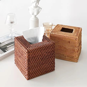 Caja de pañuelos de mimbre cuadrado de ratán natural-hecha a mano y ecológica para la decoración del hogar - Product Image 1