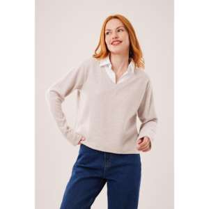 Blusas de punto al por mayor con adornos de piedras y detalle de cuello de camisa - Product Image 6