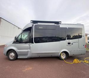 Nouvelle unité de voyage de loisirs L-e-i-s-u-r-e T-r-a-v-e-l U24MBL 2026 prête à la vente - Product Image 1